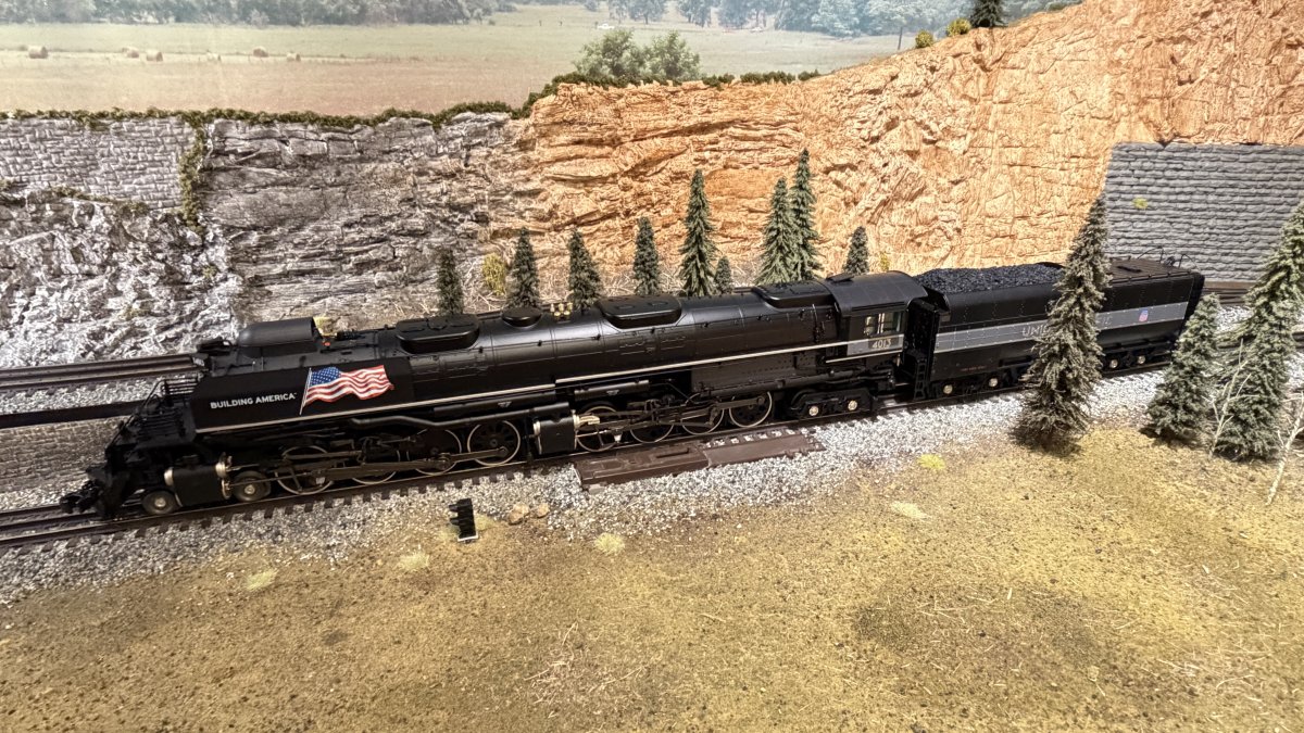 Photo of LIONEL