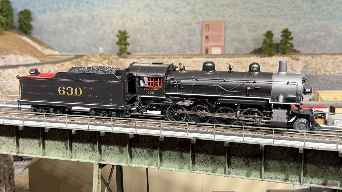 Photo of LIONEL